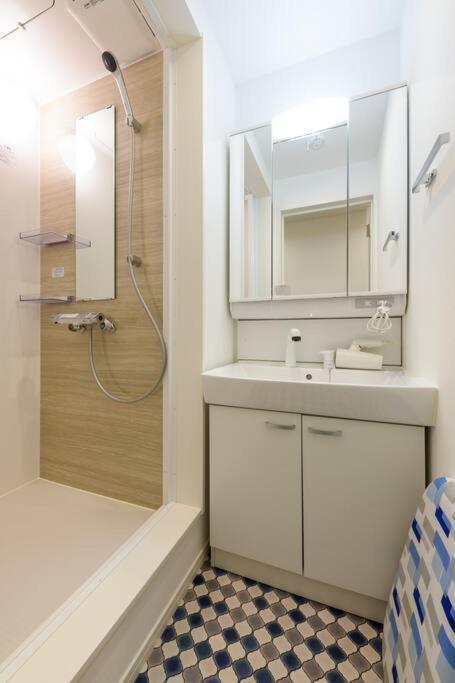 Rakuna 動 Sasazuka Apartment *